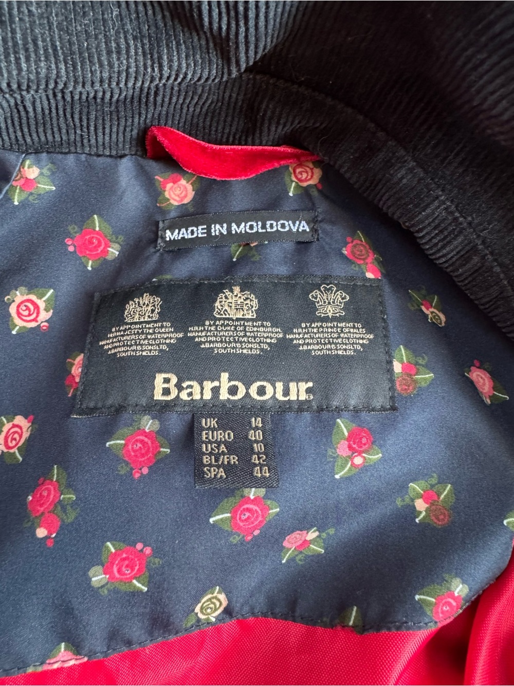 Barbour Women's Dark Floral Waxed Jacket - Black with Pink Detail - Picture 12 of 12